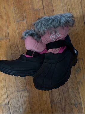 Children's Pink Faux-Fur Trim Snow Boots with Waterproof Black Shell